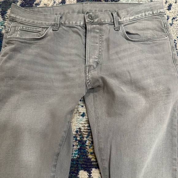 H&M Women’s Low Rise Straight Leg Jeans in Light Gray 33/32 - Picture 6 of 8